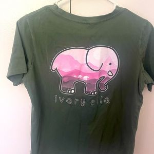 Ivory Ella t-shirt. Women’s size xs. Great condition